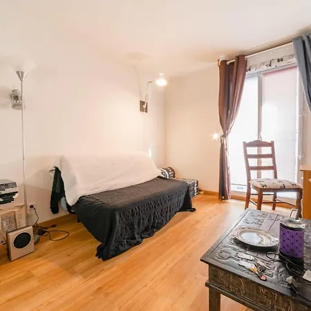 Appartement Nice Studio Close To Bastille Parijs